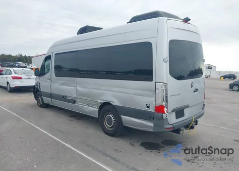 2019 Mercedes-Benz Sprinter 2500 High Roof I4 из США, поврежденный, VIN WDZPF1ED8KT012915